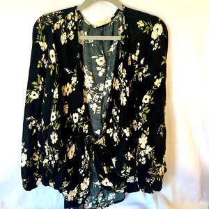 Lovestitch Floral Kimono